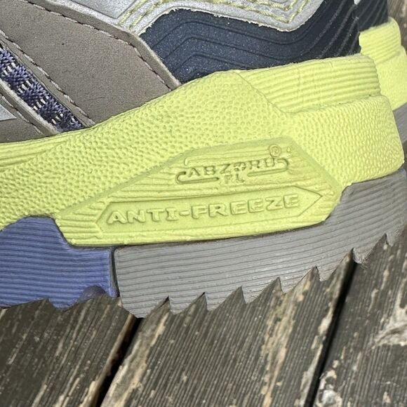 New Balance 921 Hiking Mountain Ice Spike Shoes Sneakers Womens 8.5 - Picture 6 of 11